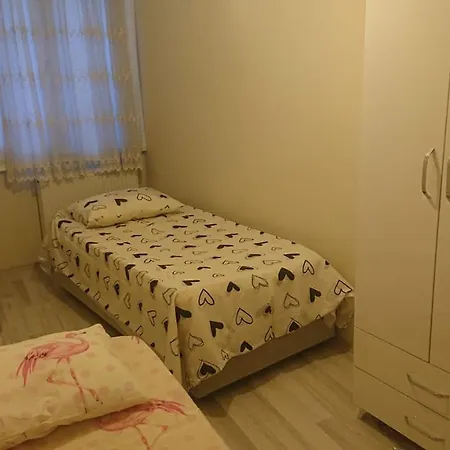 דירה A Nice Flat Near Mecidiyekoey Metro *